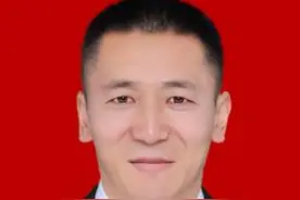 新疆维吾尔自治区巴楚县第二中学教师罗凯事迹材料图片
