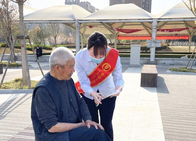农银人寿河南分公司：帮助群众守好“钱袋子”