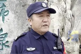 “活到老 学到老”！济南一保安双语介绍景成新晋“网红”图片
