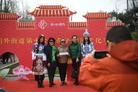 “春分·朝阳”文化节开幕   市民现场体验春分立蛋图片