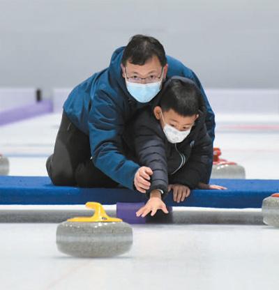 中国冰雪运动实现跨越式发展
