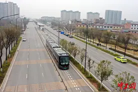 西北地区首条智轨线路开通运营图片