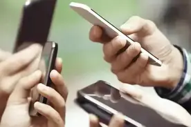 网红与网友同居被“拉横幅”曝光？ 自导自演澄清视频炒作遭拘留图片