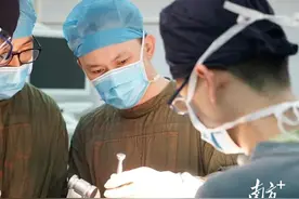 95岁老姨胸腰椎骨折，微创“骨水泥”注射术助快速康复图片