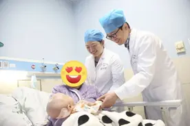 男婴出生3个月突变“大头娃娃”，医生颅内巧建“双通道”引流脑积水图片