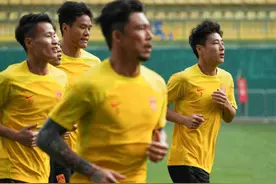 体坛午爆｜国足今日迎战新西兰，乔治右膝扭伤常规赛或报销图片