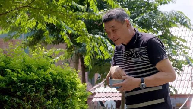 “他就是寿数到了！”知名作家拒绝带儿子就医，13岁孩子心脏病去世，网友炸了