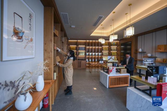 浙江富阳：乡村人才“回流引流”助推美丽山乡新业态发展