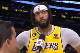 戴维斯：我在下半场努力打得更有侵略性，我们非常关注排名图片