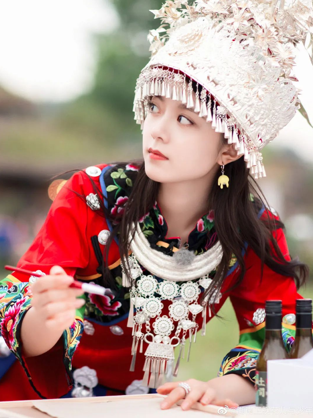 苗族服饰(苗族服饰图片) - 凡境星座网