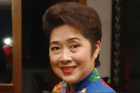 “刘三姐”黄婉秋：我将到天外传歌去了丨逝者图片