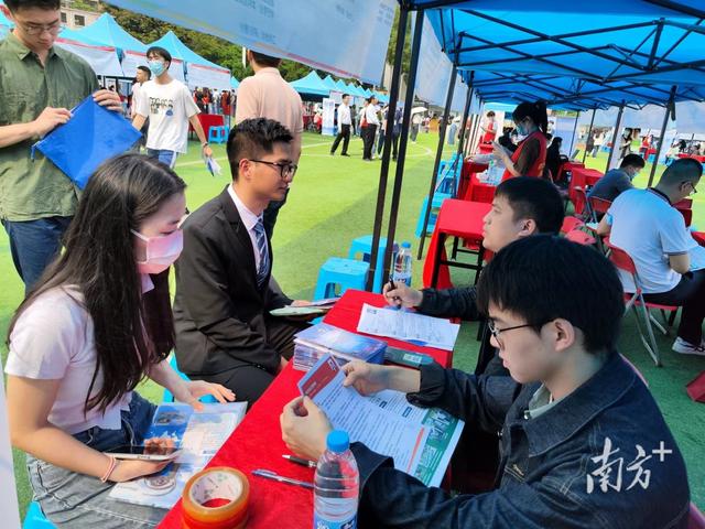 568家企业走进仲恺招揽乡村振兴人才，提供2.6万个岗位