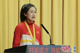 从打工到世界冠军，一名00后女孩的逆袭故事图片