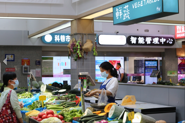 当生活成为一种景观：有烟火气的市集，有氛围感的菜场