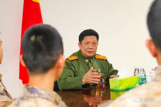 关注｜课堂上，来了战斗英雄！