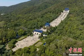 中山陵园忆中山图片