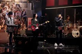 将民族文化融入歌曲创作，《我想和你唱》汪涵探访苗人三蛮乐队图片