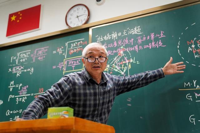 新闻有观点丨本周人物：意外“出圈”，他们以持续耕耘展现担当