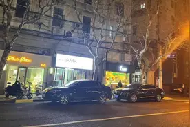 尽是黄实线，无处下脚？沪人大代表：非高峰时段买咖啡、接送病人能否停会儿车图片