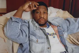 漫威反派扮演者被捕，原因是袭击女性图片