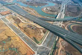 南部新城甲二路、丙七十九路今日开放通行图片