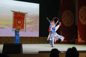 朱一龙带路，武昌老巷子藏着人生大事图片