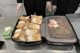 热搜！旅客行李箱装满巨额现金，海关当场查获！啥情况？图片