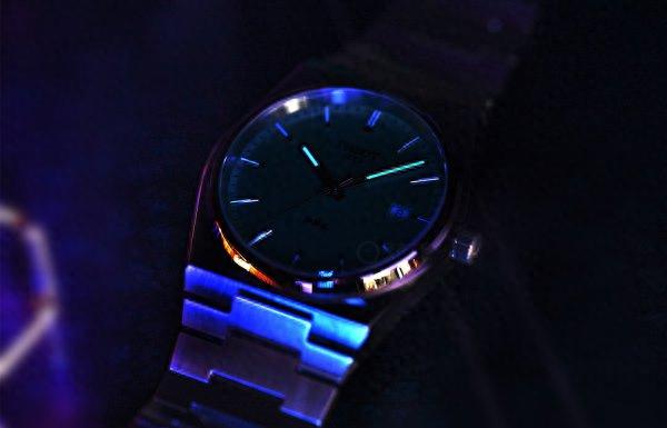 ���󳬼����ϵ�С�Ӣ����������������ĵ䷶֮��