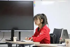 “打工妹”→世界冠军！10000小时，是必要条件图片