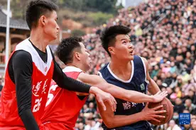 “村BA”总决赛决出冠军图片
