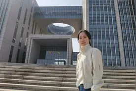 一年在图书馆“泡”了2300多小时，山师学生考上山大研究生图片