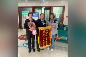 农行济南天桥堤口路支行避免客户10万元钱打水漂图片