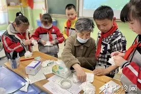 梨花风起近清明 巧手折纸寄哀思图片