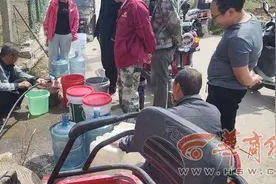 华商记者帮|村中停水几天了 村干部：欠水费与供水主管道损坏图片
