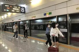 4月1日起，广州南站往返香港西九龙站列车每日增至38列图片