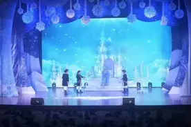 儿童舞台剧《冰雪奇缘》在枣阳剧院精彩上演图片