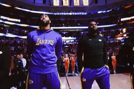 戴维斯：我认为我们拥有合适的拼图 我们肯定能打出成绩图片