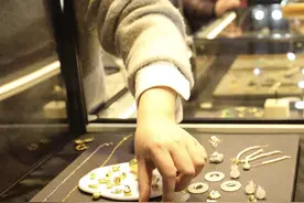 珠宝行业为什么能率先复苏图片