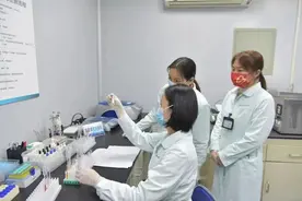 罕见！广东发现一例“恐龙血”图片