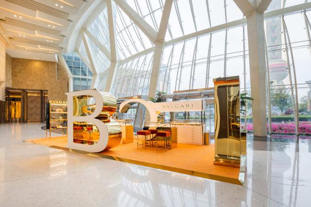 BVLGARI������MAXI LOGO��ʱ��Ʒ�� ���Ϻ�����������˸��Ļ