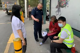 “妈妈，我们回家吧！”失散17年陕西母子在深圳龙岗团聚图片