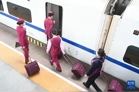 福州至香港高铁恢复开行图片
