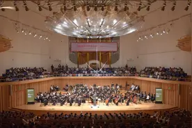 太火爆！成都这场演出一票难求 首次在舞台上加座图片