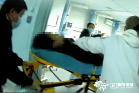 晕倒前5小时，他完成了32单，独自在杭州打拼的日常是怎样的？“外卖小哥凌晨3点多取餐在店门口晕倒“后续图片
