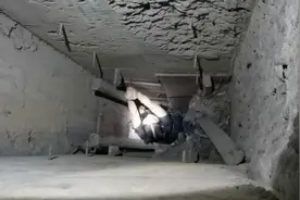 凌晨4点，女子为救宠物猫失足坠入深井！图片