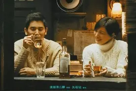90后女入殓师穿上寿衣大方展示，期待的是什么？图片