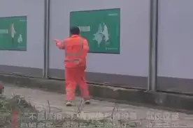 视频 | 深圳街头热舞的环卫大哥，跳出心中的自由图片
