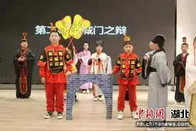 枣阳市第一实验小学“课本剧”里溢书香图片