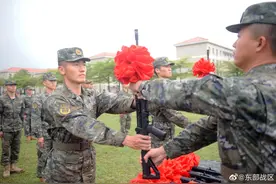 武警第二机动总队某支队举行授装仪式 国产191系列步枪正式加入战斗序列图片