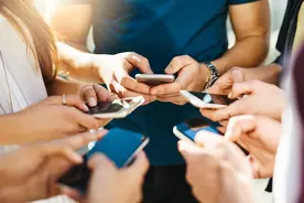 涉推接盘票、桃色事件？800万年薪首席分析师，入职不到半年就离职！当事人最新回应图片